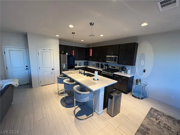 $3,300 | 9702 Sapphire Rim Avenue, Las Vegas, NV 89148