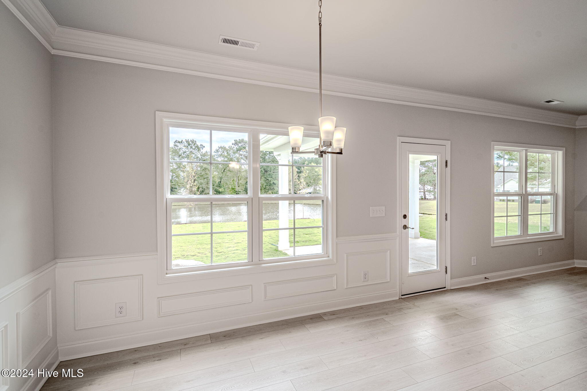 131 Firethorn Circle Wallace, NC 28466 - Photo 15 of 55 Formal Dining Area