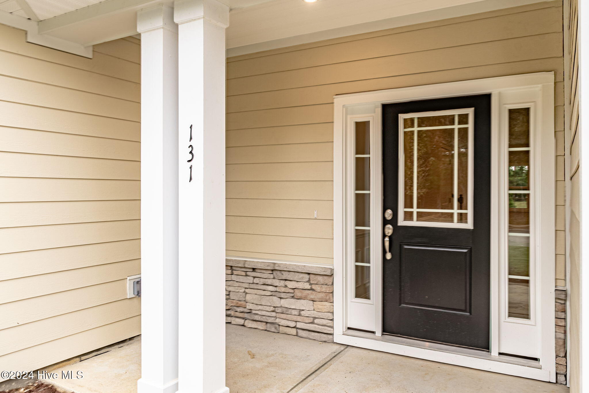 131 Firethorn Circle Wallace, NC 28466 - Photo 2 of 55 2604