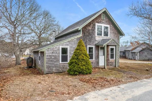 $349,900 | 3 Short Neck Road, Wareham, MA 02532