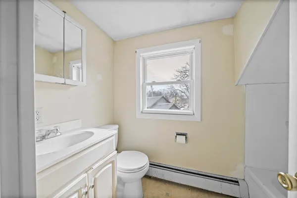 $349,900 | 3 Short Neck Road, Wareham, MA 02532