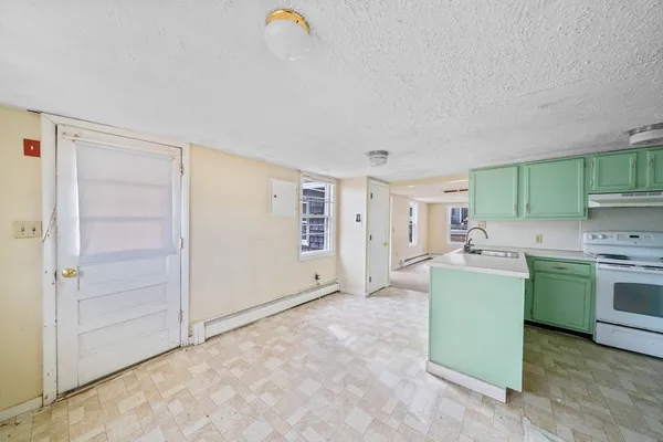 $349,900 | 3 Short Neck Road, Wareham, MA 02532