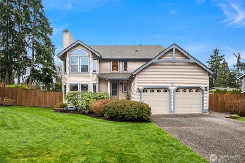 $1,570,000 | 15617 Northeast 113th Court, Redmond, WA 98052
