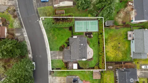 $1,570,000 | 15617 Northeast 113th Court, Redmond, WA 98052