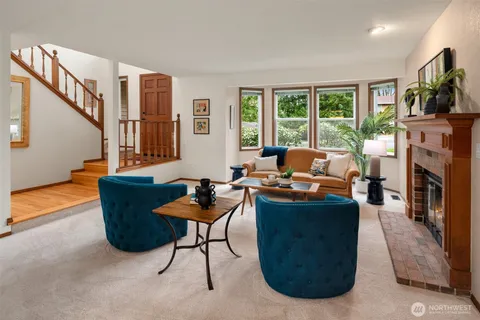 $1,570,000 | 15617 Northeast 113th Court, Redmond, WA 98052