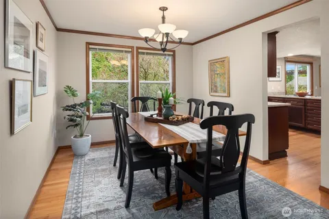 $1,570,000 | 15617 Northeast 113th Court, Redmond, WA 98052