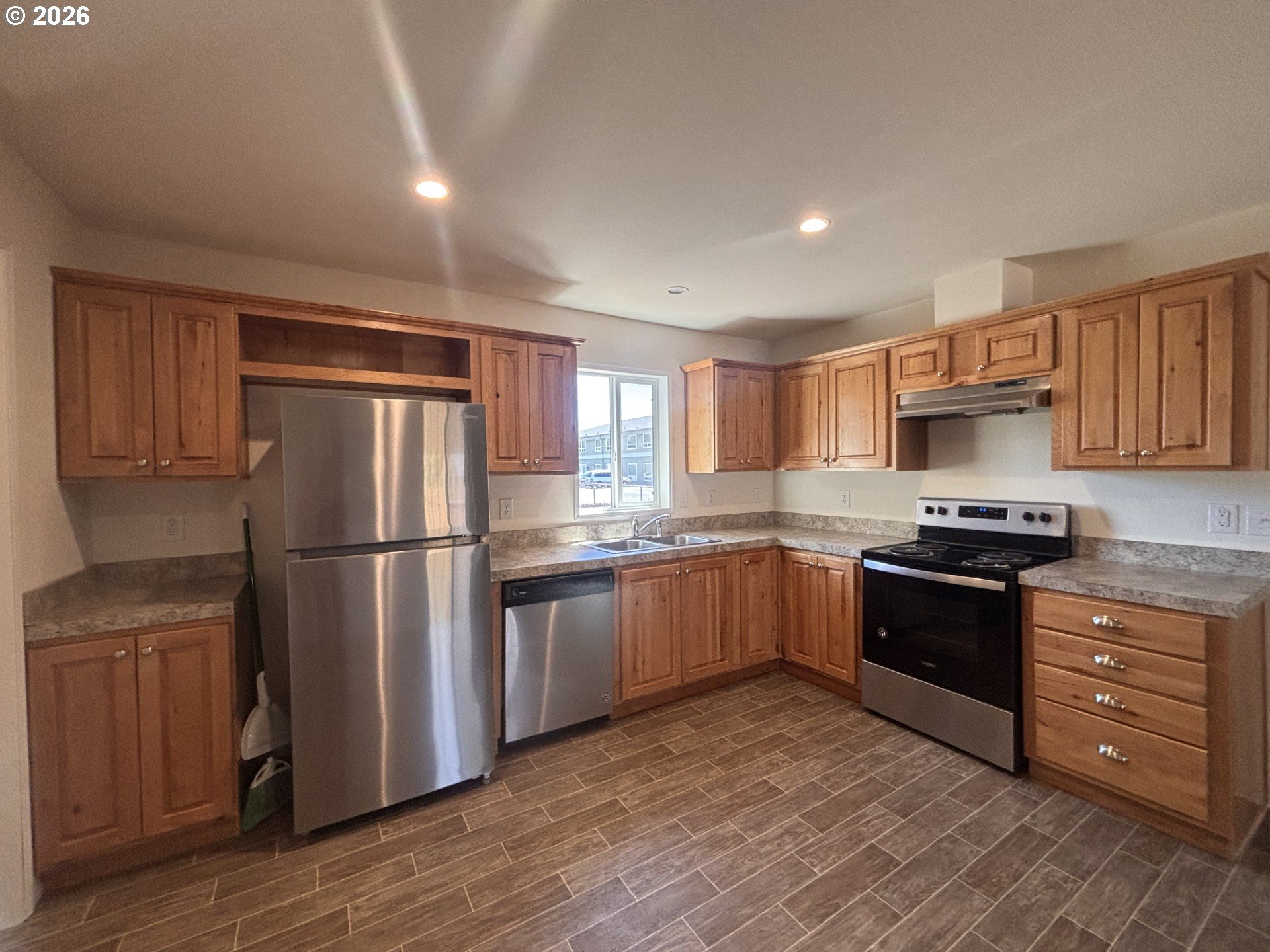 104 River Loop 1 Eugene, OR 97404 - Photo 5 of 32