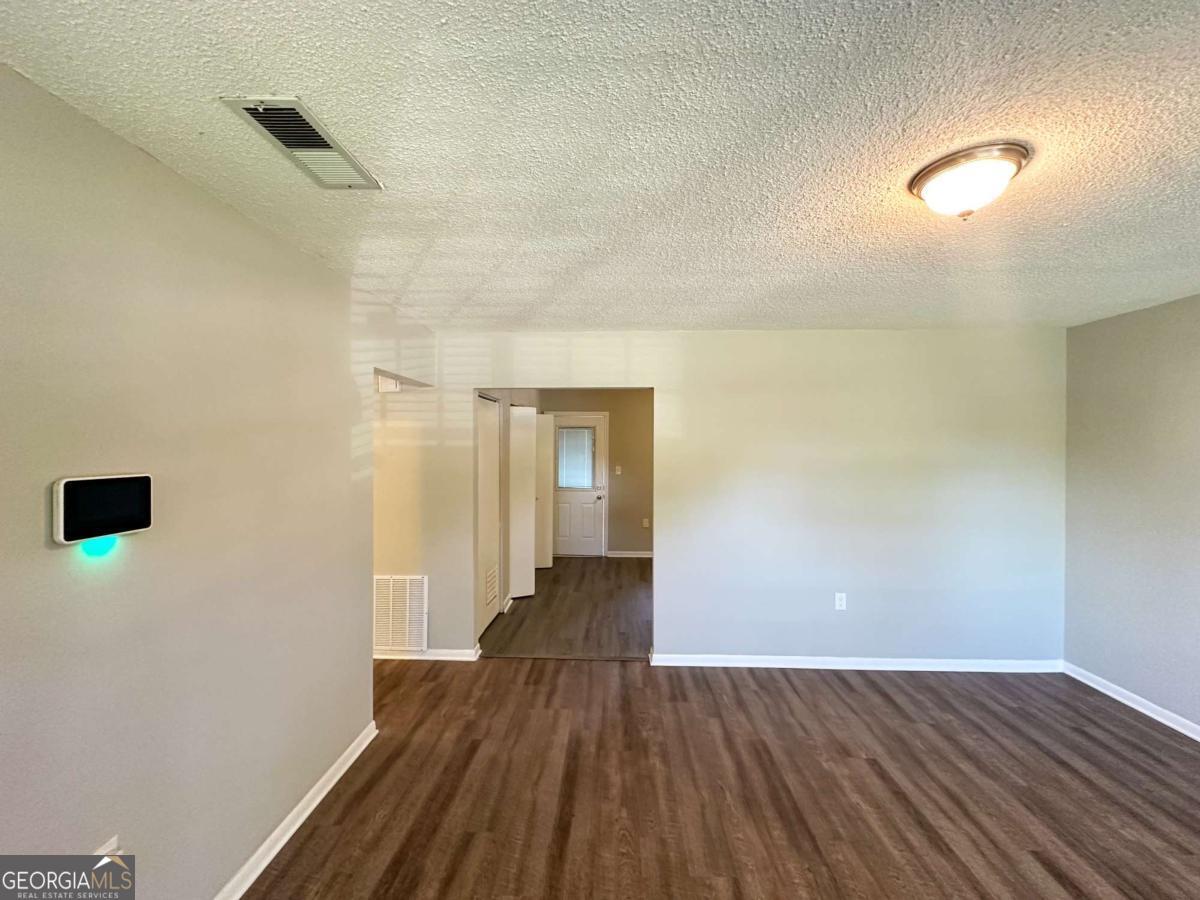 4039 Codel Street Southwest Atlanta, GA 30331 - Photo 5 of 13