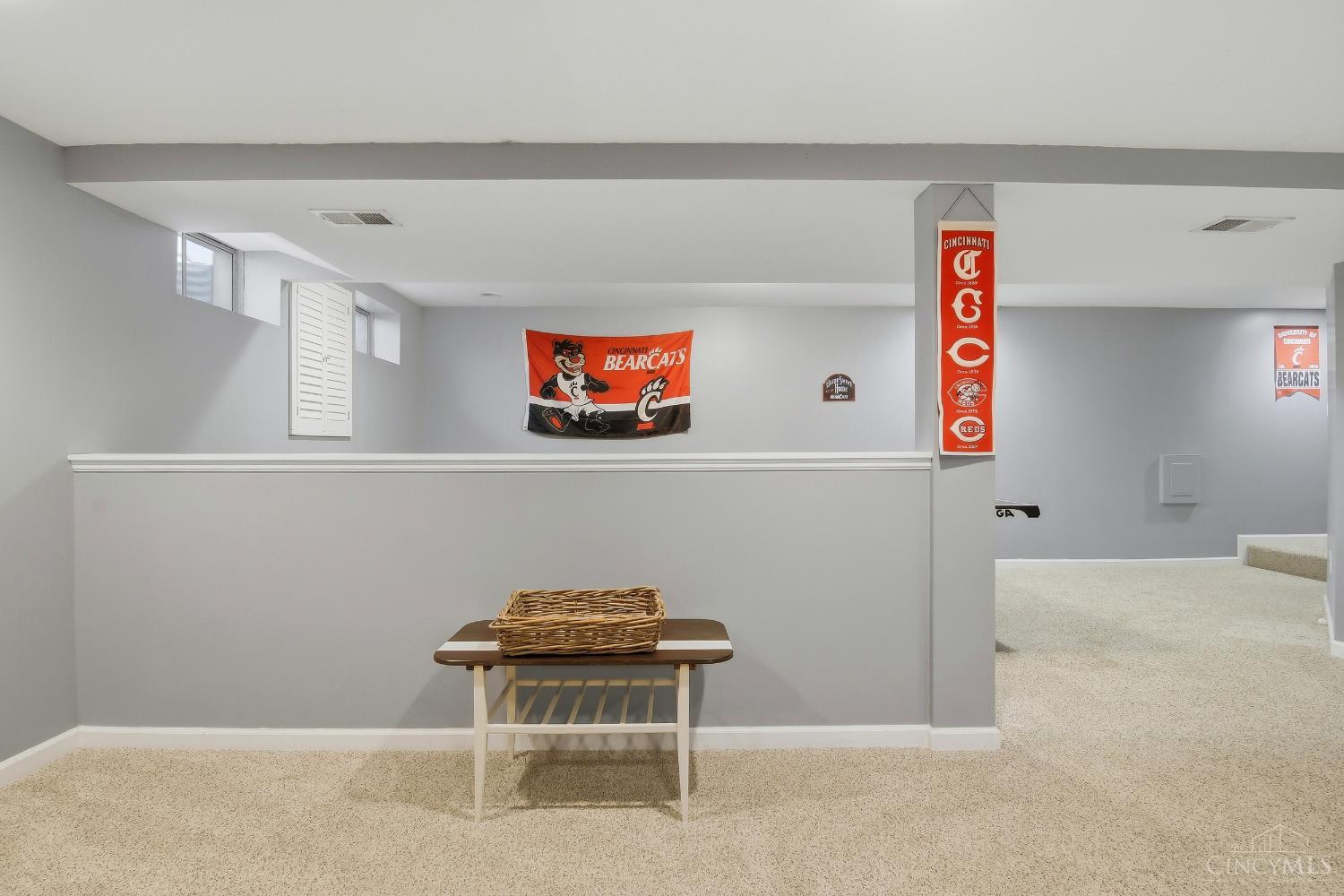 4374 Boomer Road Cincinnati, OH 45247 - Photo 24 of 49