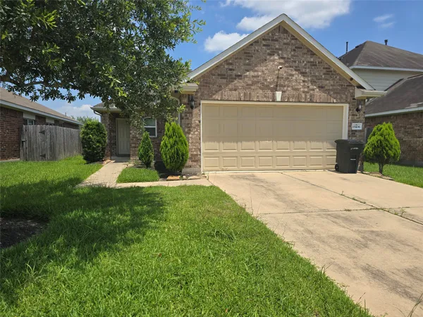 $2,100 | 15106 Winter Valley Court, Humble, TX 77396