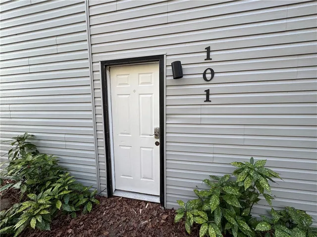 $87,500 | 125 Maple Street, Unit 101, Pendleton, SC 29670