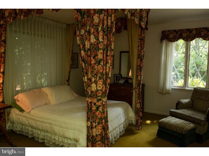 4060 Lilac Road Allentown, PA 18103 - Photo 14 of 25 Gallery Image 14