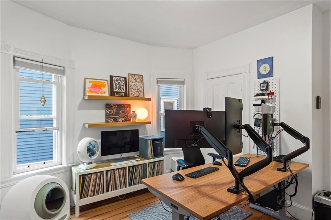206 Rochambeau Avenue, Unit 1 Providence, RI 02906 - Photo 27 of 32