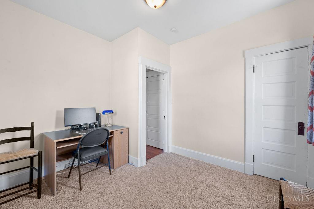 6705 Merwin Avenue Cincinnati, OH 45227 - Photo 37 of 71