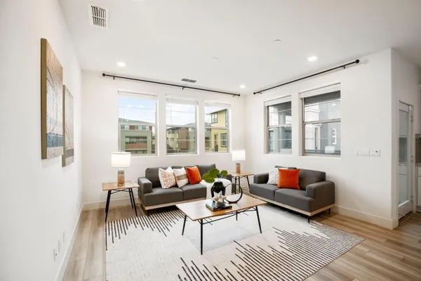 $1,086,000 | 5720 Greige Circle, Unit G, Dublin, CA 94568