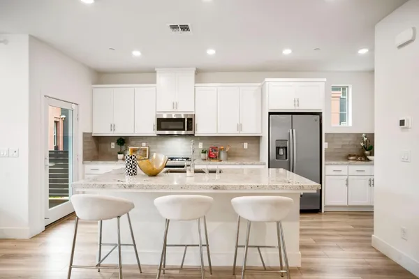 $1,086,000 | 5720 Greige Circle, Unit G, Dublin, CA 94568
