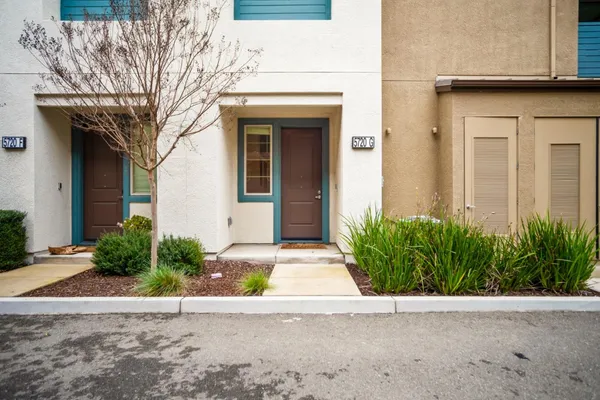 $1,086,000 | 5720 Greige Circle, Unit G, Dublin, CA 94568