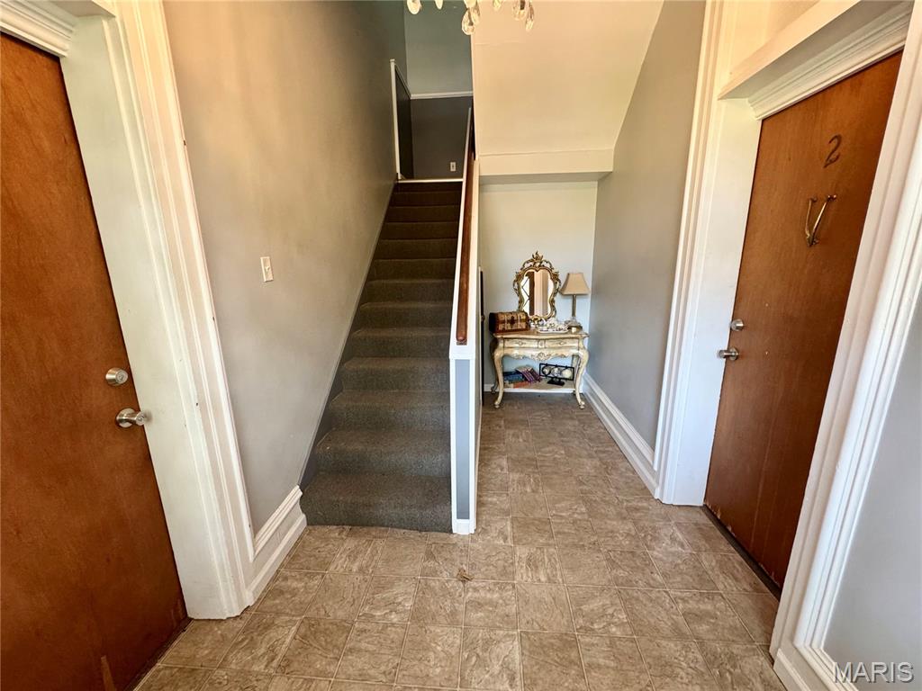 617 Sycamore Street, Unit 4 Belleville, IL 62220 - Photo 6 of 38