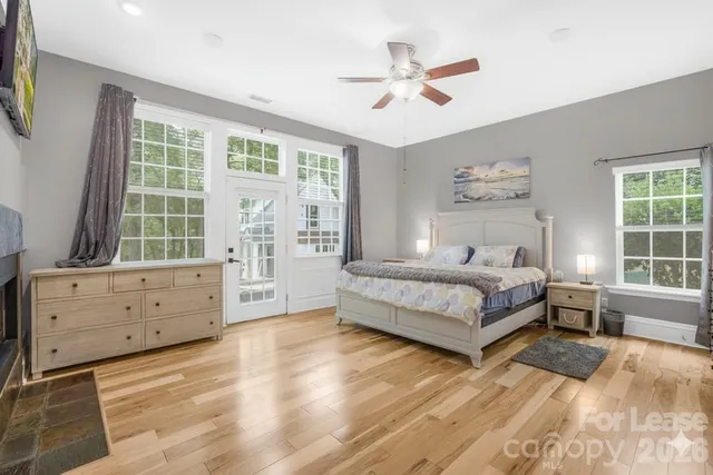 $4,100 | 7914 Gilead Road, Huntersville, NC 28078