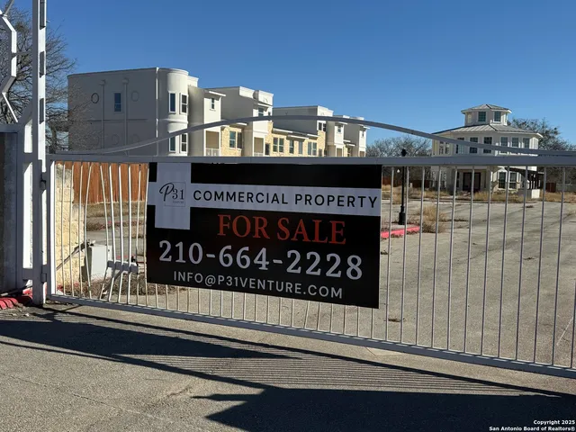 $3,900,000 | 16800 Lookout Road, Selma, TX 78154