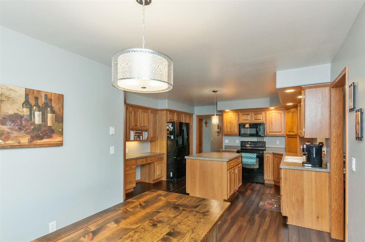 981 Cedar Crest Road Cedar Rapids, IA 52403 - Photo 10 of 26 Gallery Image 10