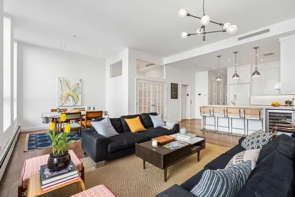$2,425,000 | 88 Chambers Street, Unit 201 | TriBeCa