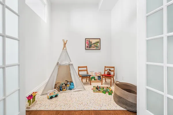 $2,425,000 | 88 Chambers Street, Unit 201 | TriBeCa