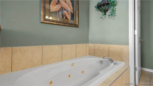 $450,000 | 1230 Lands End Parkway, Unit 304, Osage Beach, MO 65065