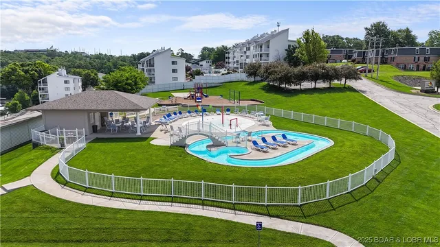 $450,000 | 1230 Lands End Parkway, Unit 304, Osage Beach, MO 65065