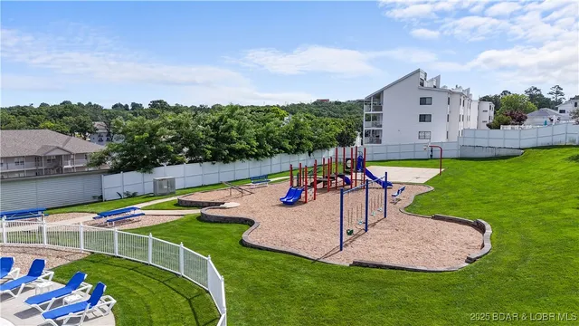 $450,000 | 1230 Lands End Parkway, Unit 304, Osage Beach, MO 65065