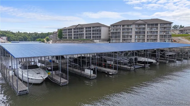 $450,000 | 1230 Lands End Parkway, Unit 304, Osage Beach, MO 65065