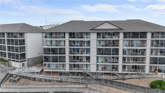 $450,000 | 1230 Lands End Parkway, Unit 304, Osage Beach, MO 65065