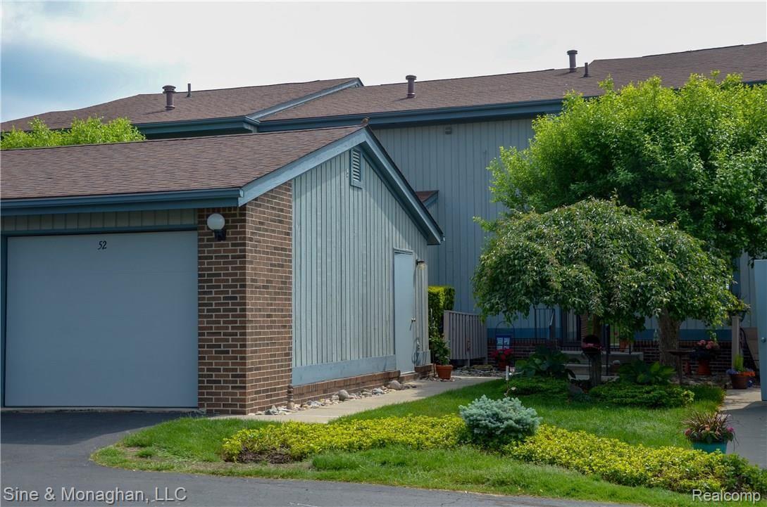 1715 River Road, Unit 52 St. Clair, MI 48079 - Photo 15 of 41 DSC_2235.jpg