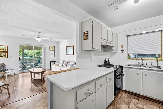 $1,800 | 1000 Northwest 13th Street, Unit 213A, Boca Raton, FL 33486