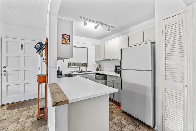 $1,800 | 1000 Northwest 13th Street, Unit 213A, Boca Raton, FL 33486