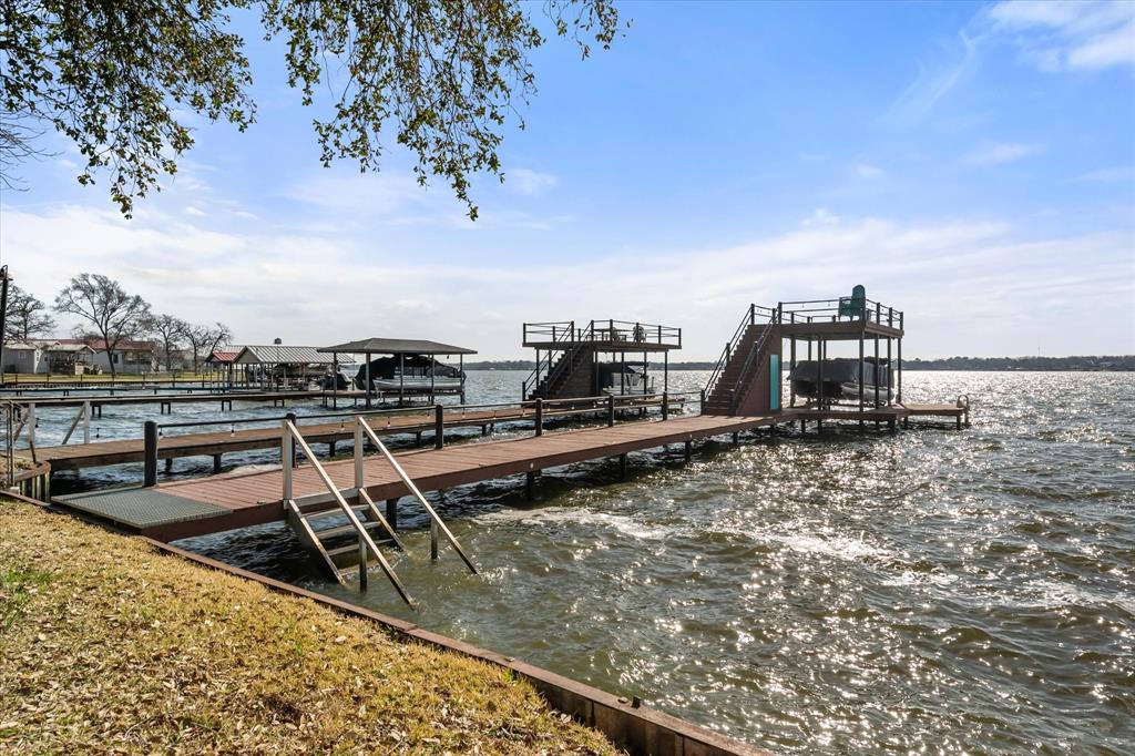 226 Palisade Loop Mabank, TX 75156 - Photo 39 of 40 a view of a roof deck with chairs