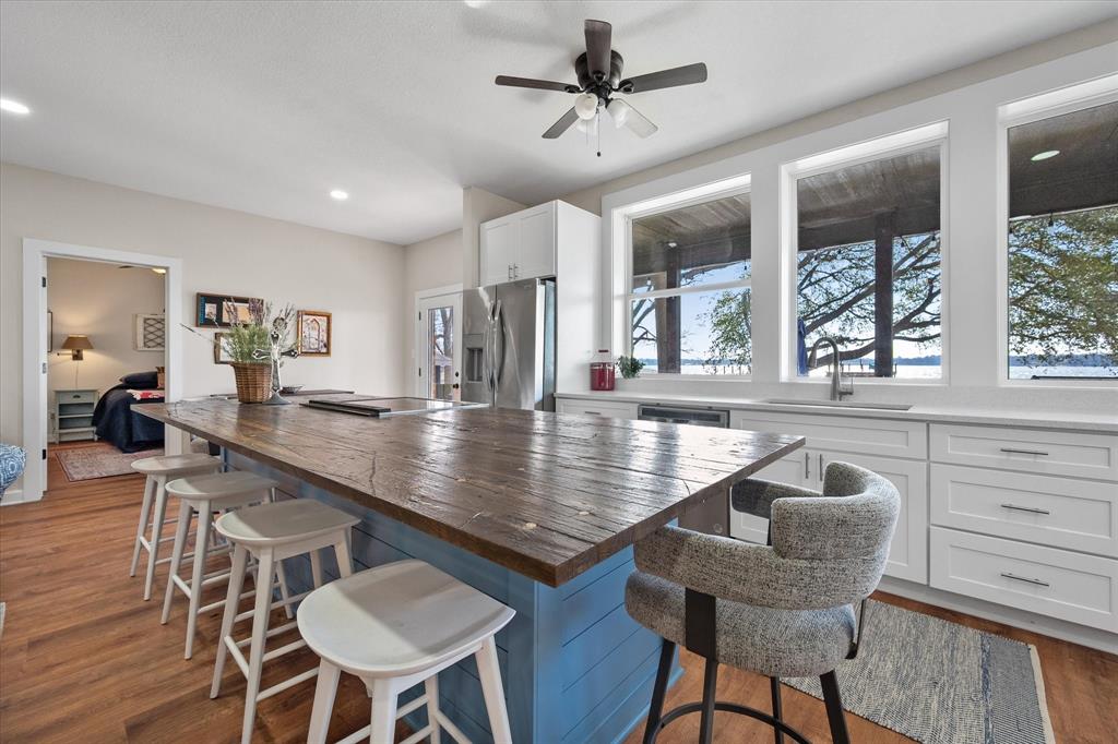 226 Palisade Loop Mabank, TX 75156 - Photo 6 of 40 a dining room with furniture and window