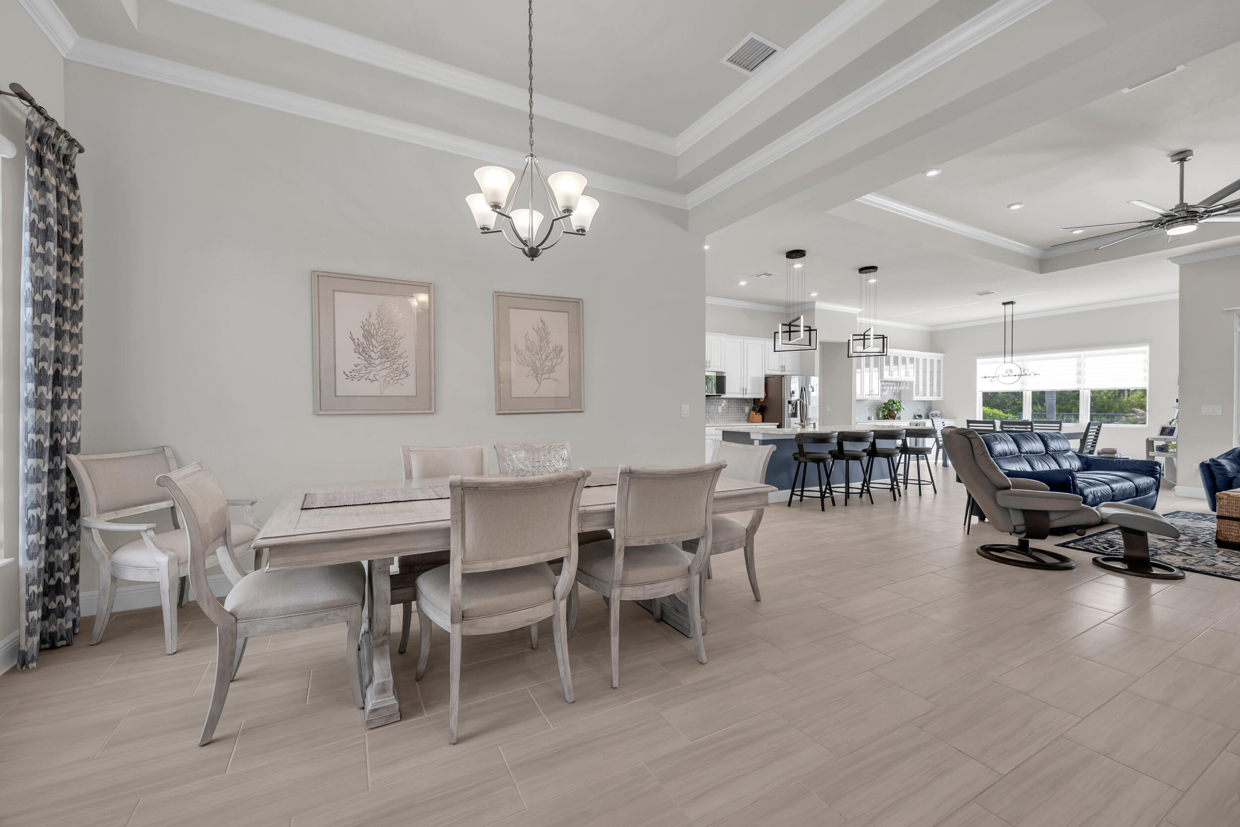 4973 Southwest Winchester Drive Stuart, FL 34997 - Photo 4 of 51 F96D6DC0-66EC-452A-9FF3-FC1EE24B9FE1