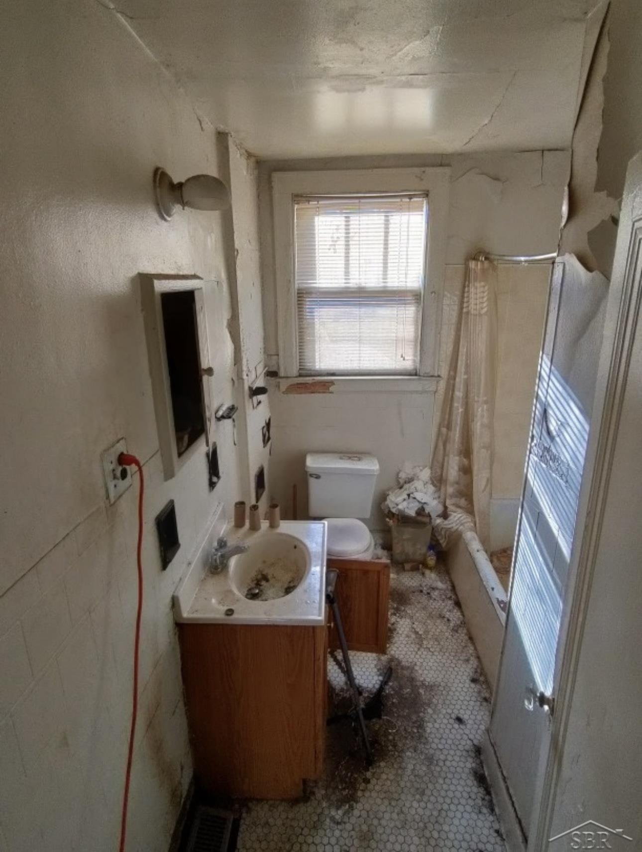 3742 Clements Street Detroit, MI 48238 - Photo 10 of 11