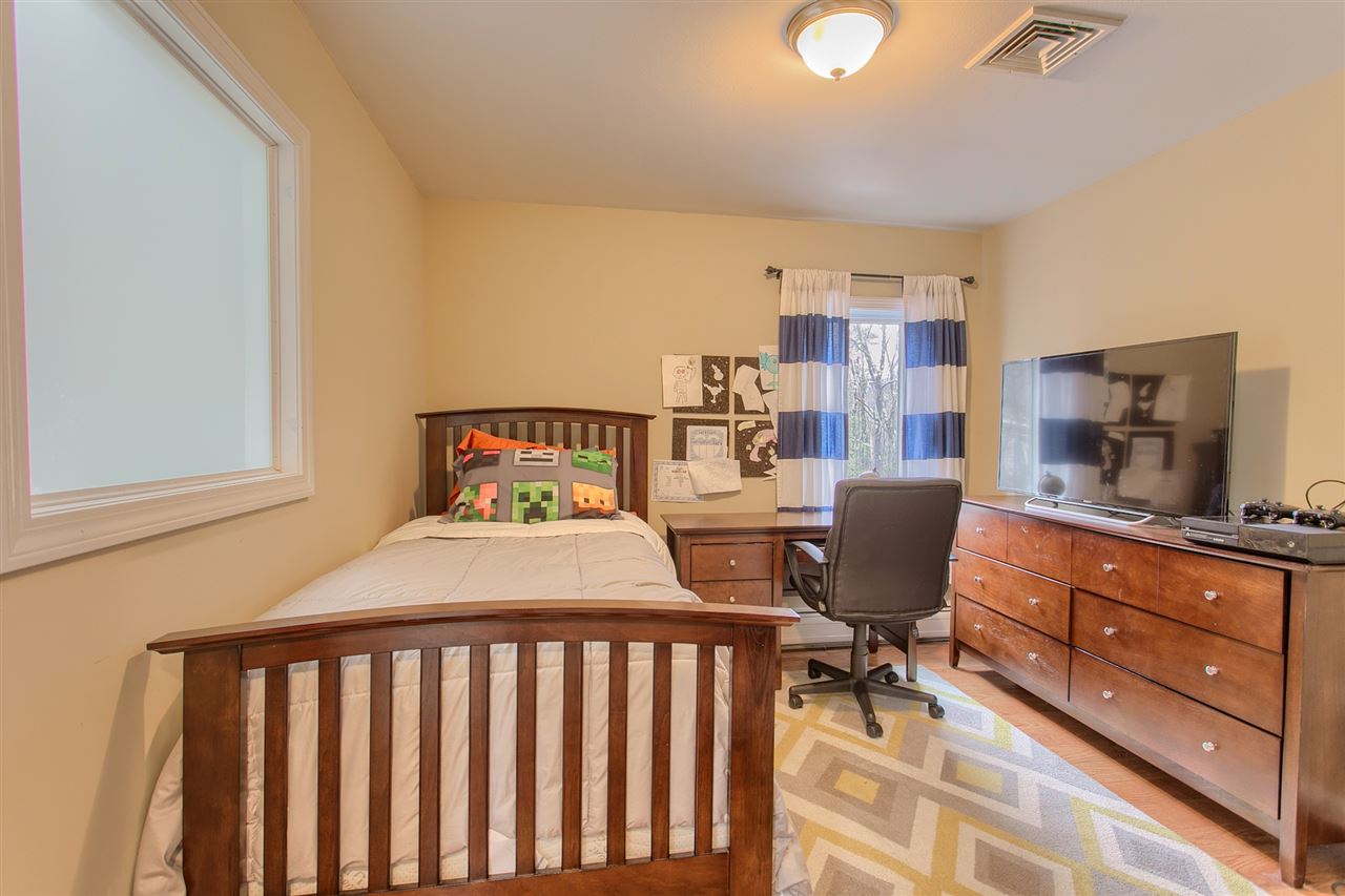 16 Shannon Road Hampstead, NH 03841 - Photo 21 of 39