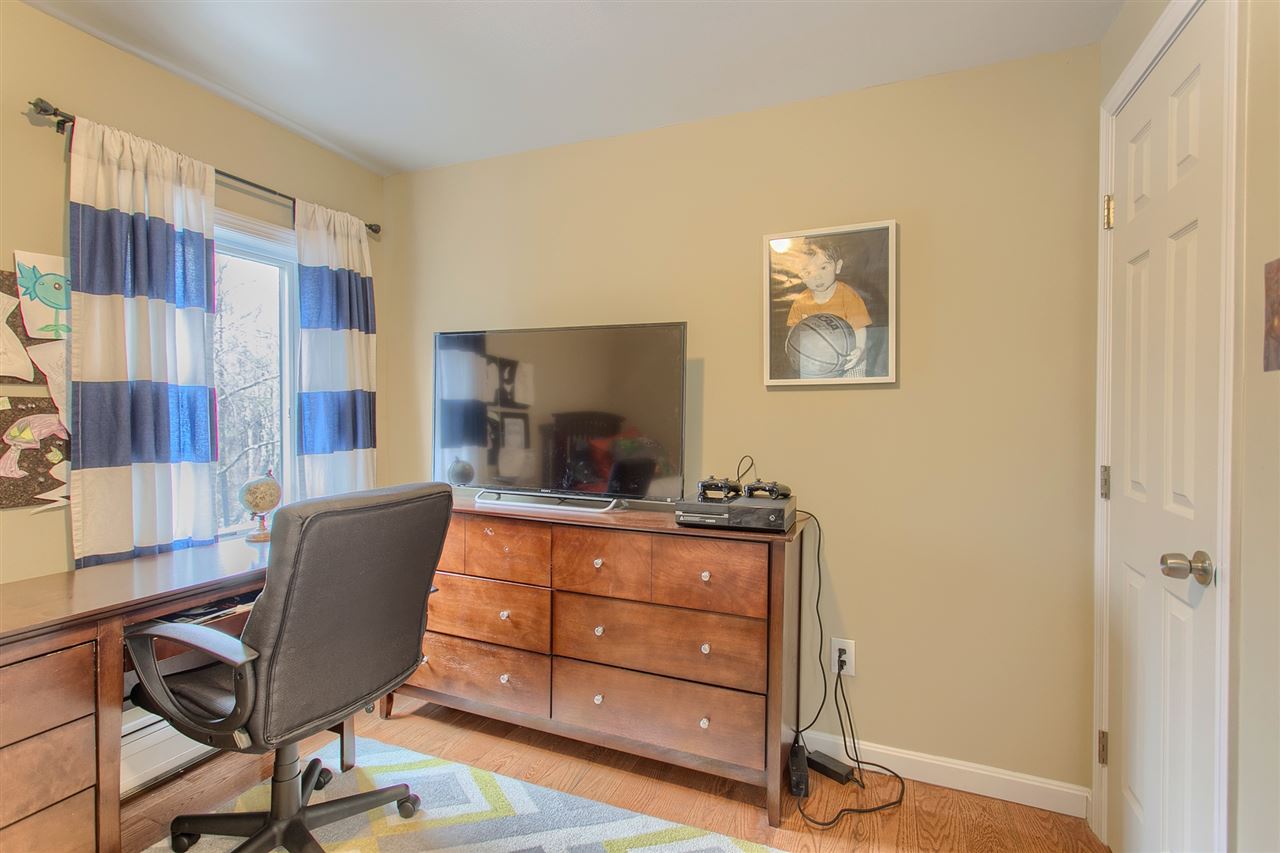 16 Shannon Road Hampstead, NH 03841 - Photo 22 of 39