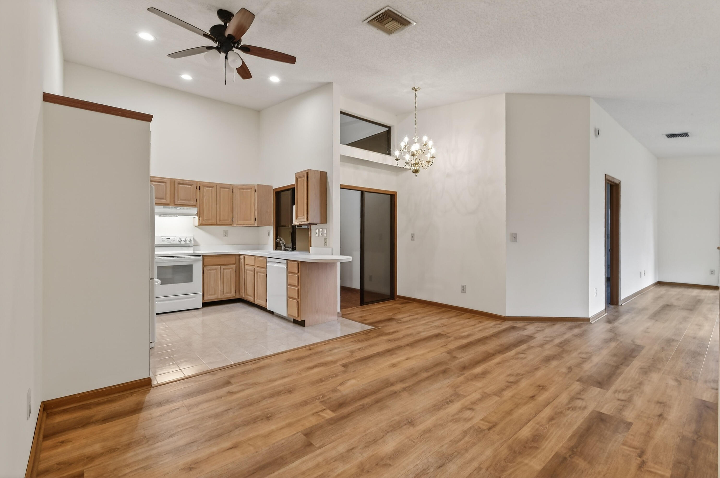 6016 Pompano Street Jupiter, FL 33458 - Photo 12 of 44 Dining/Kitchen