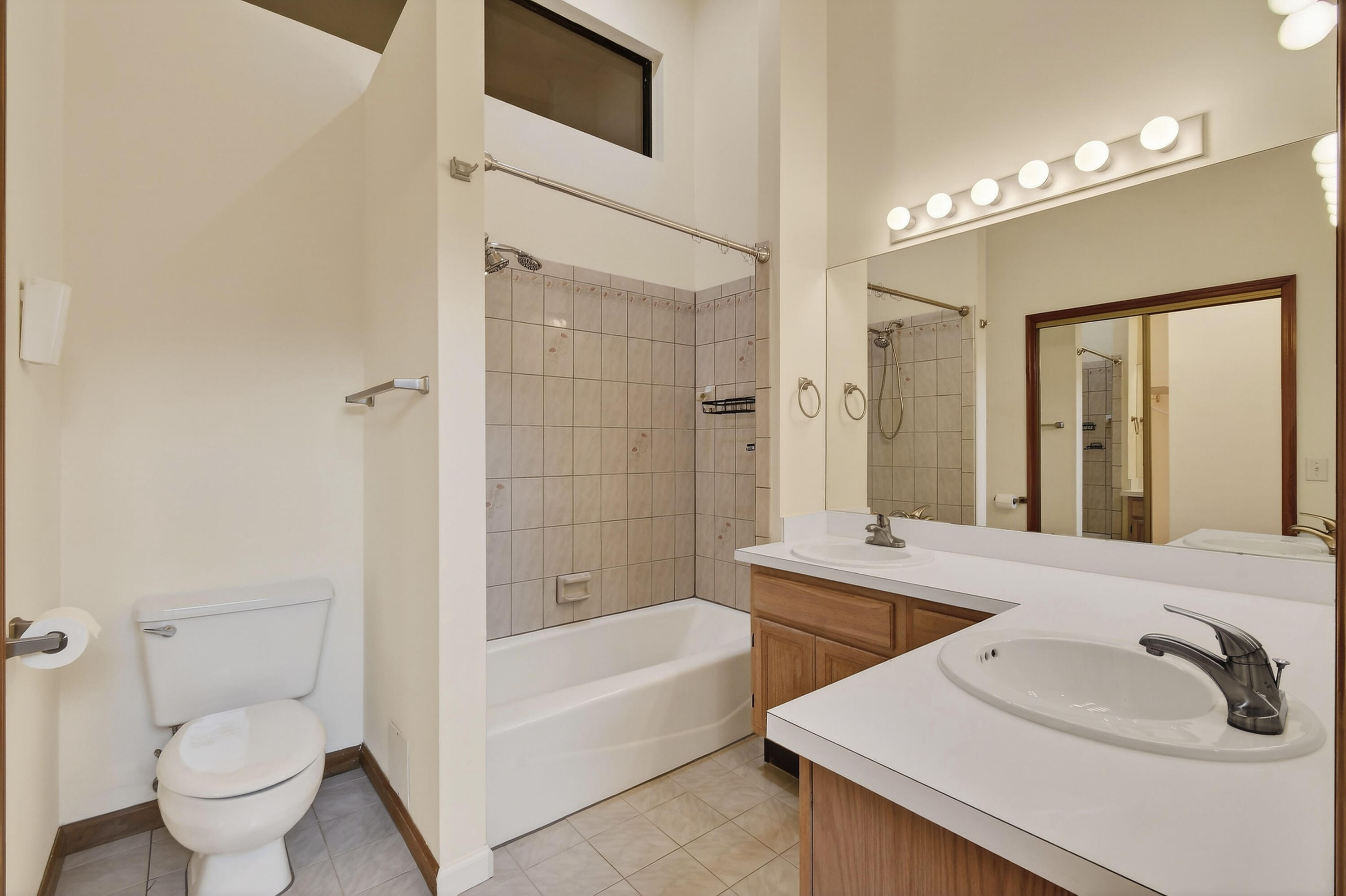 6016 Pompano Street Jupiter, FL 33458 - Photo 22 of 44 Master bath