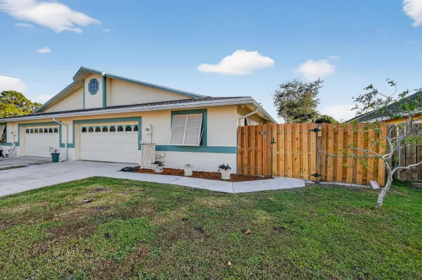 $3,200 | 6016 Pompano Street, Jupiter, FL 33458