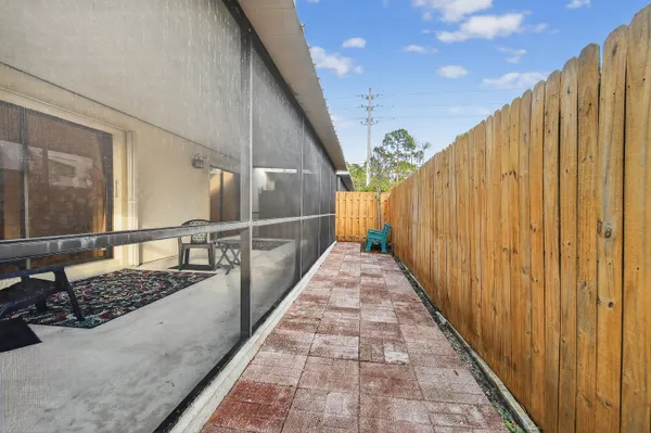 $3,200 | 6016 Pompano Street, Jupiter, FL 33458