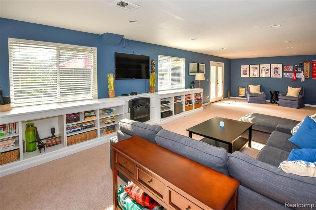 554 Curzon Road Rochester Hills, MI 48307 - Photo 29 of 35