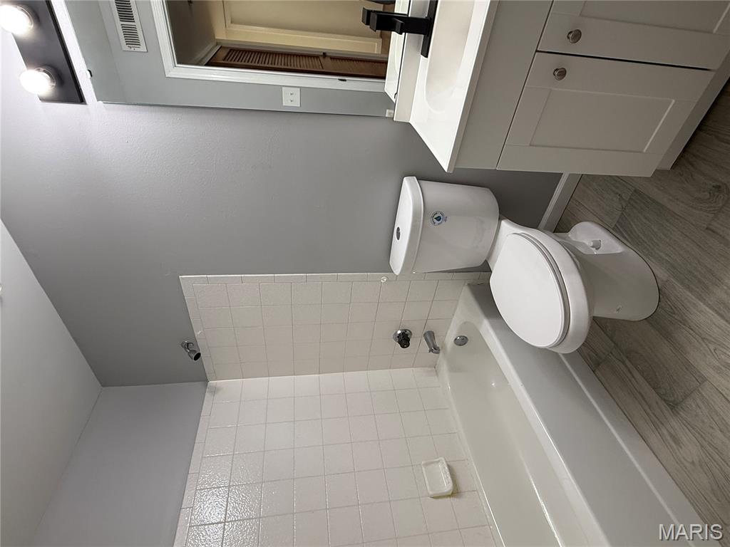 4334 Arrow Tree Drive, Unit L St. Louis, MO 63128 - Photo 14 of 22