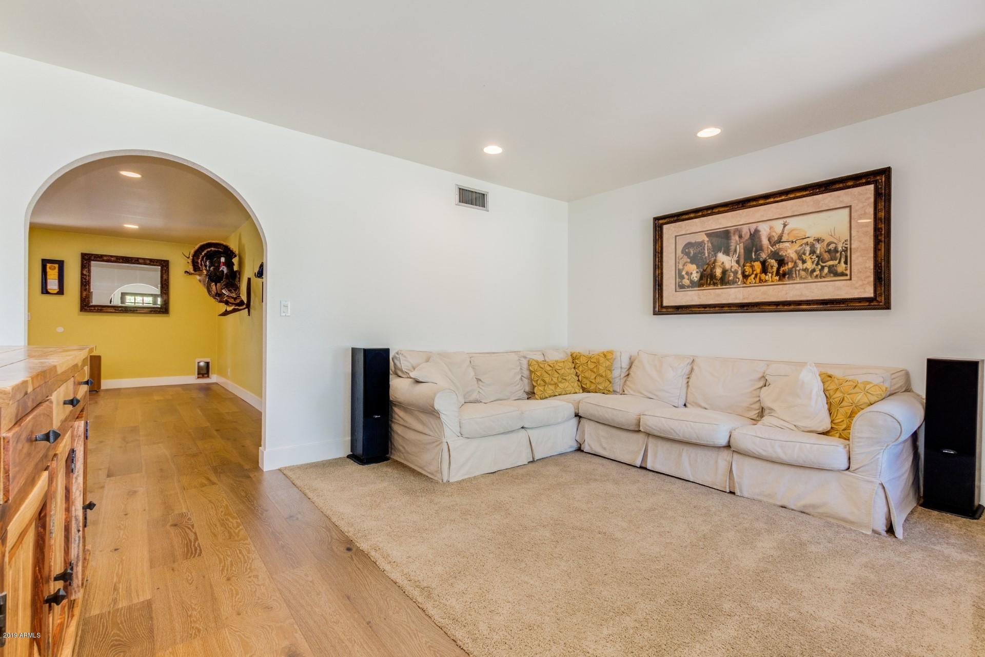 233 East Silver Creek Road Gilbert, AZ 85296 - Photo 3 of 26 0004-Silver Creek - 233 (4)