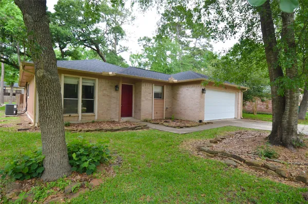 $1,900 | 76 South Wavy Oak Circle, Spring, TX 77381