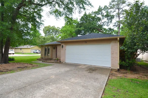 $1,900 | 76 South Wavy Oak Circle, Spring, TX 77381